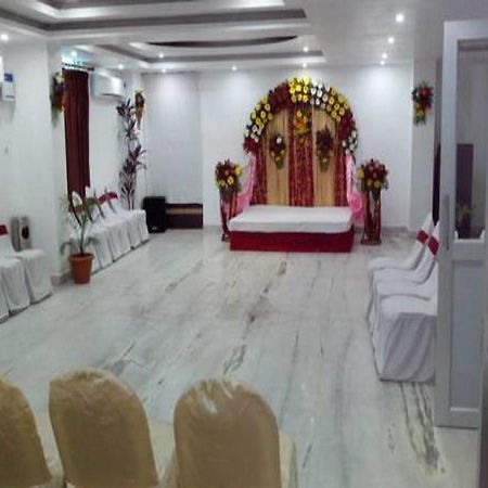 Hotel Sunview Dispur Екстериор снимка