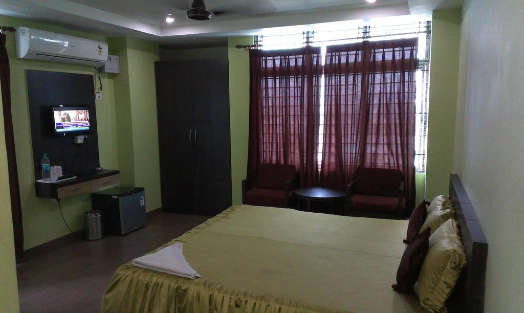 Hotel Sunview Dispur Стая снимка