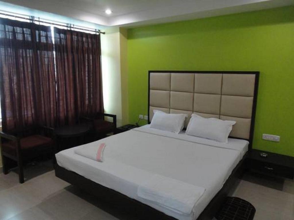 Hotel Sunview Dispur Екстериор снимка